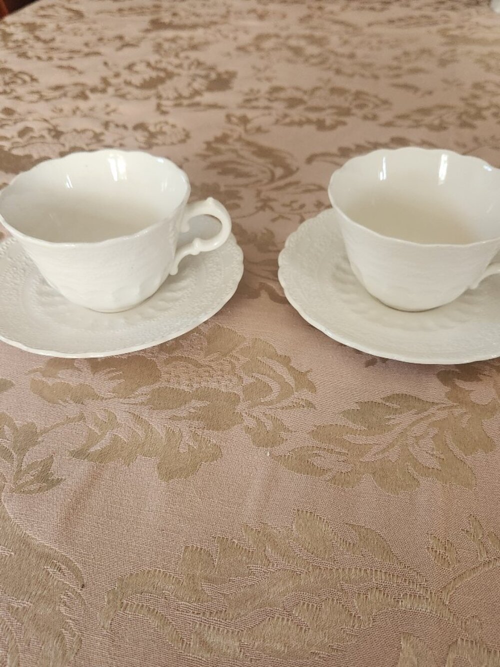 Spode's Jewel Copeland 4‑Pc Tea Cup & Saucer Set England Vintage Embossed Cream